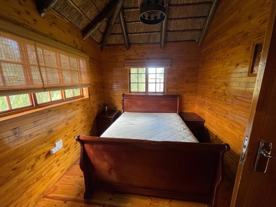 6 Bedroom Property for Sale in Christiana North West